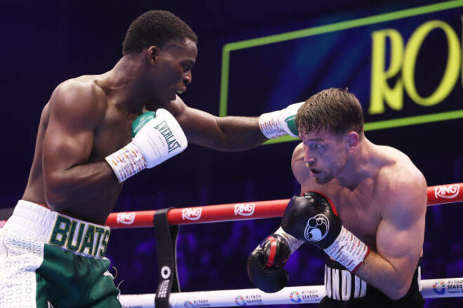 Каллум Смит отобрал у Буатси титул временного чемпиона мира