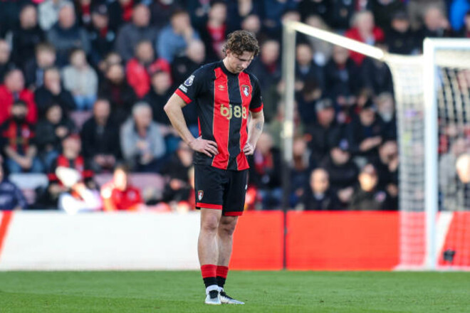 Сыграл в мяч, но... В Англии объяснили первое удаление Забарного