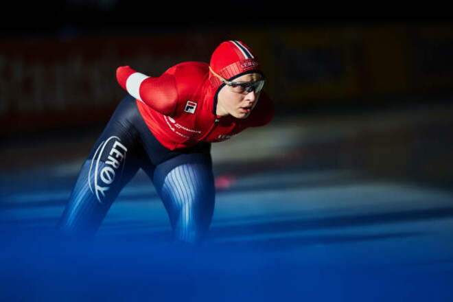 Коньки. Норвежцы выиграли длинные дистанции пятого этапа Кубка мира