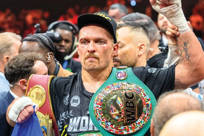 Усик назвал своего следующего соперника после нокаута Паркера против Баколе