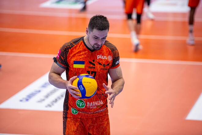 Над пропастью. Кажаны заработали очко, но снова проиграли в Плюс-Лиге