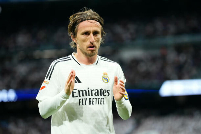 ВИДЕО. Футболист Реала впечатлил мир своим поступком. Хлопали все