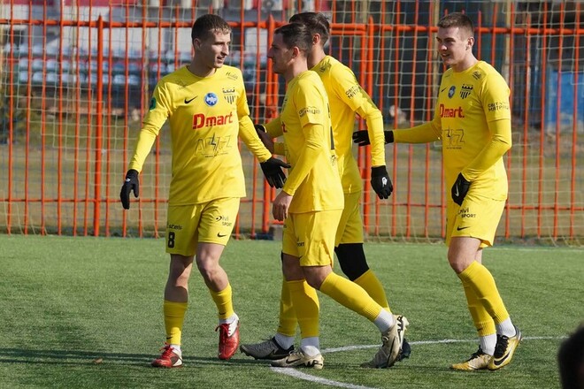 Буковина и Агробизнес проводят спарринг. Стартовые составы