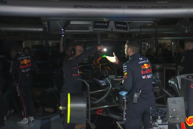 Красные флаги из-за блэкаута. Формула-1 осталась без света в Бахрейне