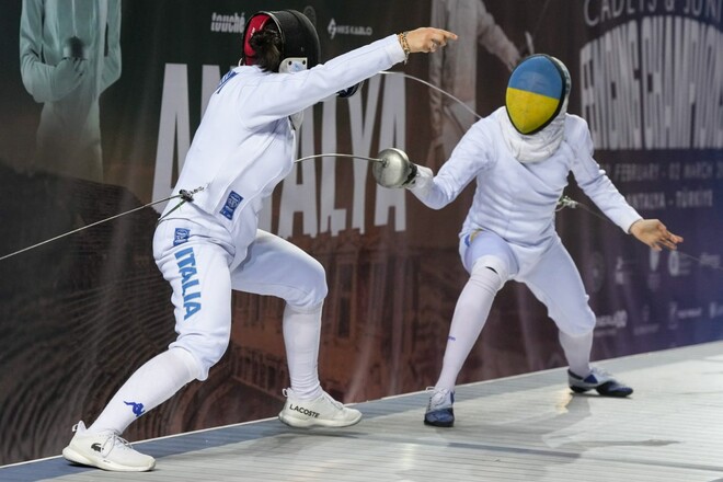 Шпажистка Аліна Дмитрук виграла золото на кадетському ЧЄ з фехтування