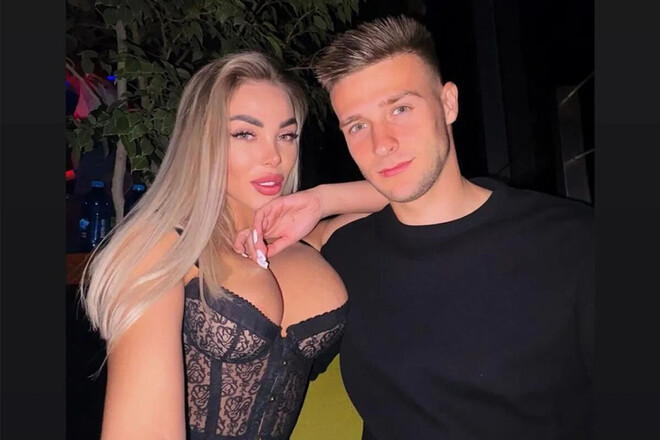 ФОТО.Український футболіст зустрічається із заміжньою секс-бомбою. Хто він?