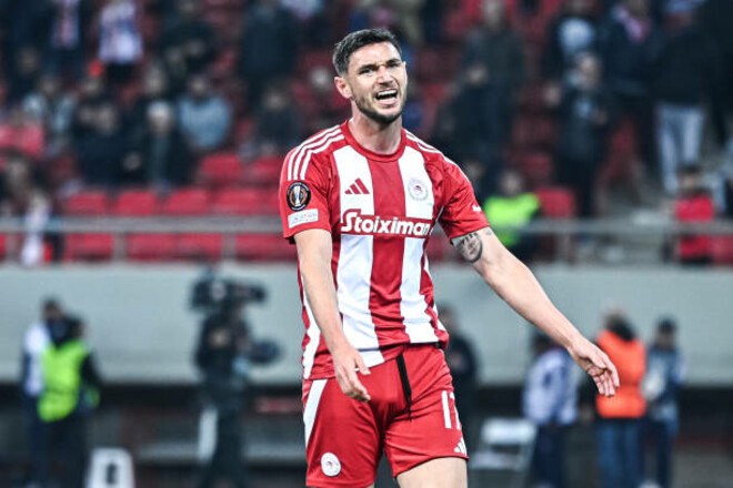 ФОТО. Яремчук отреагировал на победу в Кубке Греции, где он забил дважды