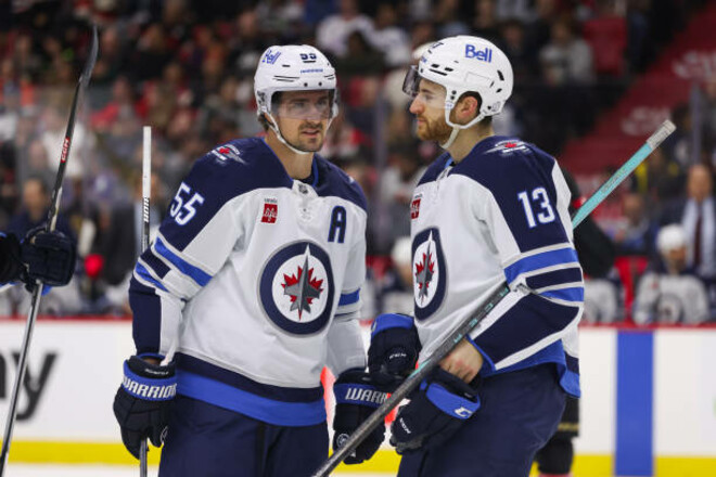 Нереальный Виннипег выиграл 11 матч НХЛ подряд, победы Колорадо и Ванкувера