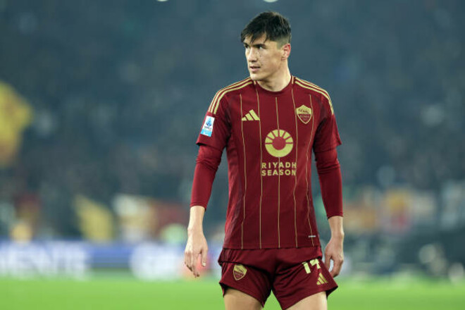 Итальянские СМИ: у Довбика в Роме появился неожиданный конкурент