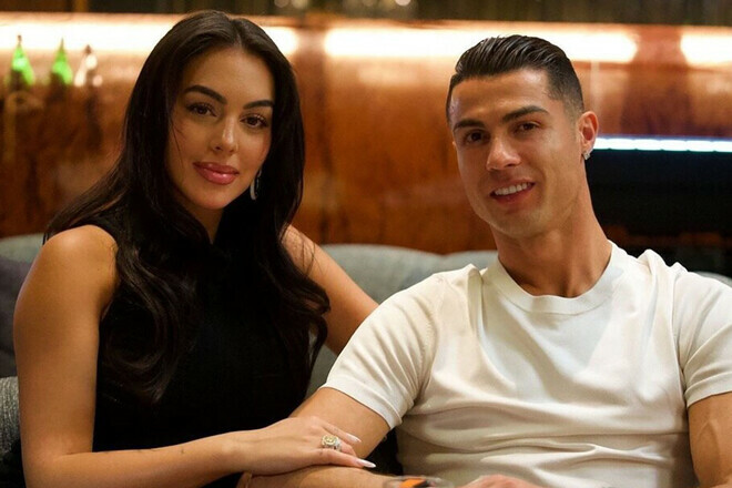 ФОТО. Розкішний жест Роналду. Ось що він подарував Джорджині