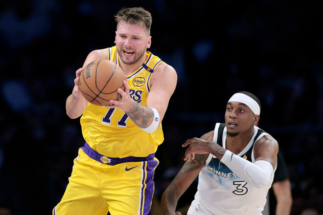 ВИДЕО. Не поверил. Реакция отца Дончича на сложный трехочковый от сына