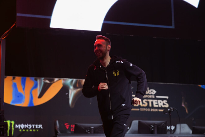 ФОТО. Игрок Gla1ve во второй раз стал отцом. У него родился второй сын