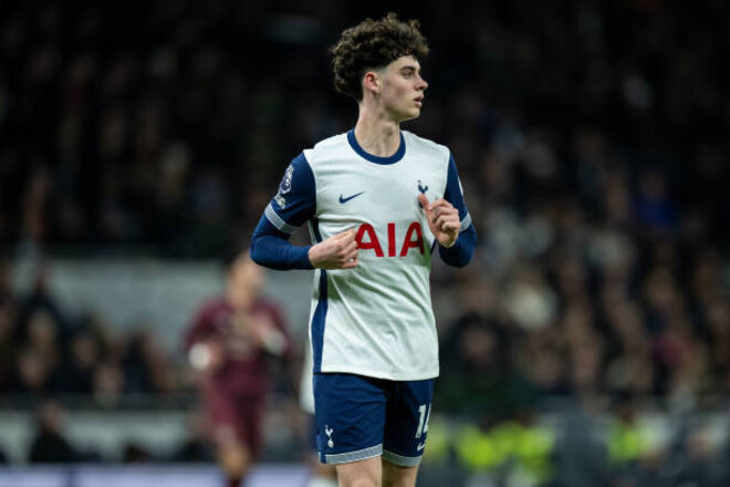 Арчі Грей – 2-й гравець Тоттенгему, який зіграв 20 матчів АПЛ до 19-річчя