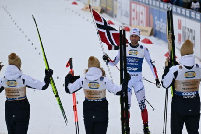 ЧМ по лыжному двоеборью. Норвегия второй выиграла смешанный турнир