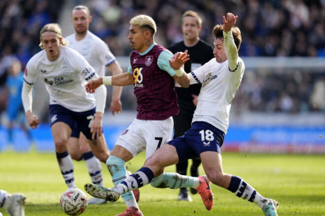 Кубок Англии. Странный разгром лидера Чемпионшипа, успех команды АПЛ