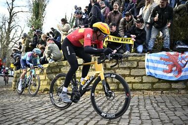 Omloop Nieuwsblad. Вереншельд виграв гонку Світового туру у Бельгії