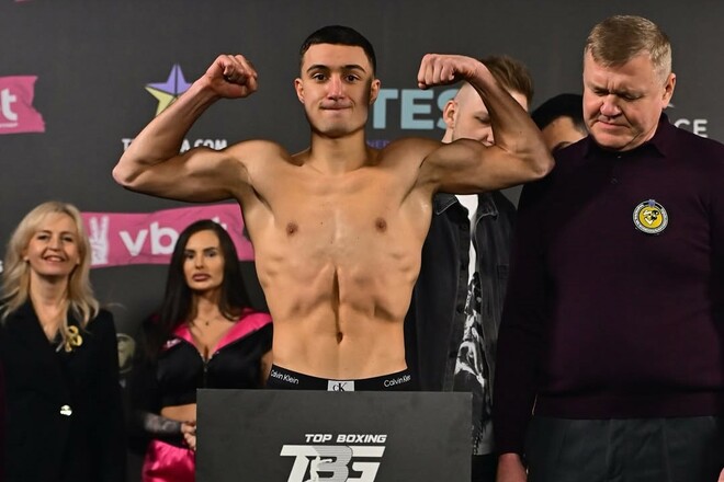 Нокаут в Киеве. Харцыз одержал шестую победу на профессиональном ринге