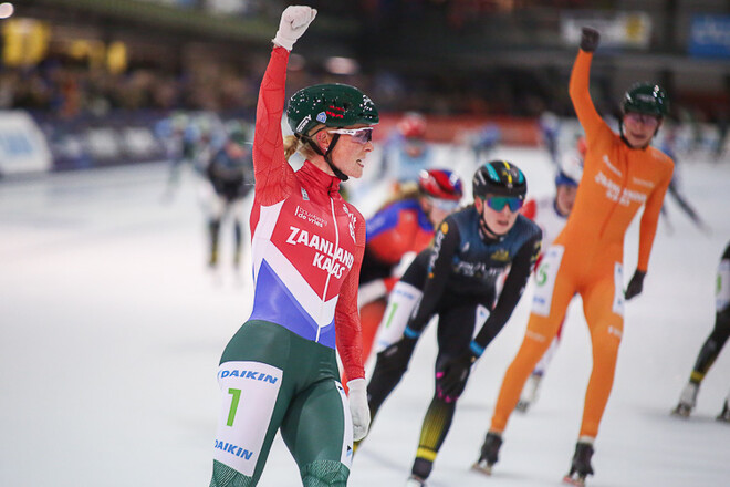 Коньки. Хруневауд победила в финаде Марафонского кубка, соло Вулдерса