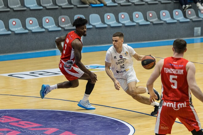 Обидві гри Кубка України перенесено на 2 березня через повітряну тривогу