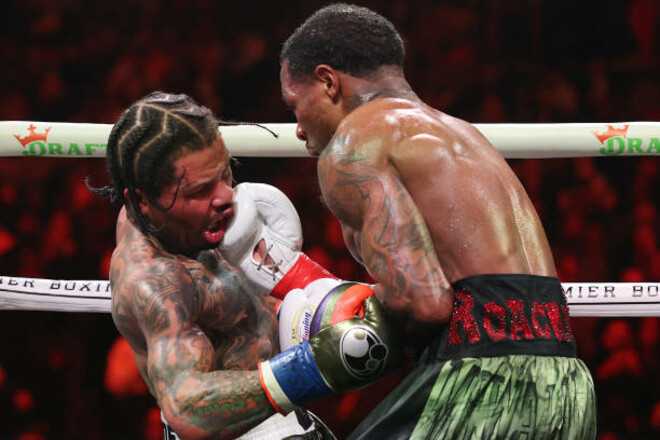 Статистика ударов титульного поединка Джервонты Дэвиса и Ламонта Роуча