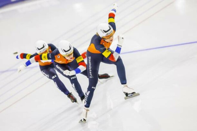 Ковзани. Всюдисуща Хруневауд, нідерландки виграли командний персьют