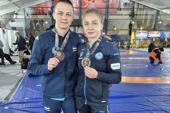 Шесть медалей. Женская сборная Украины по борьбе заняла 2-е место в Албании