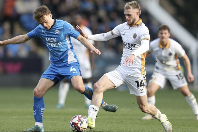 У Першій лізі Англії гравця вилучили на 13-й секунді матчу