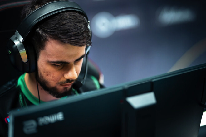 Игрок misutaaa стал свободным агентом после трёх месяцев в 9INE