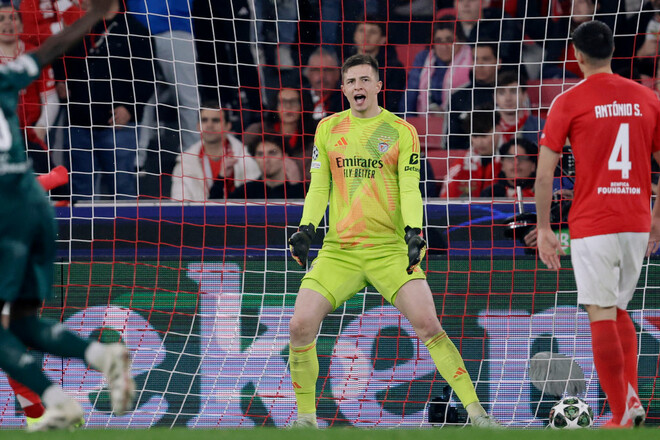 Умное решение. Экс-вратарь Бенфики поддержал Трубина перед игрой с Барсой