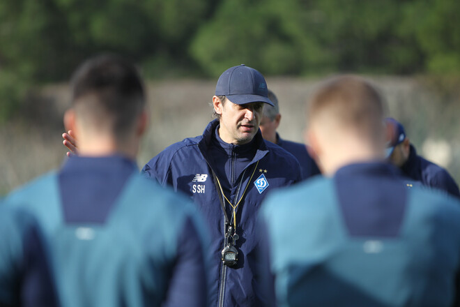 ШОВКОВСКИЙ: «Я насчитал судьям: вратарь держал мяч 15–16 секунд»