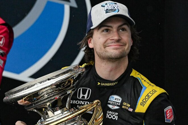 Підписання зіркового пілота Кадилак під загрозою зриву