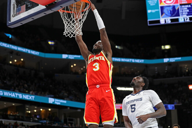 ВІДЕО. Баззер-бітер від Каріса Леверта став переможним для Атланти