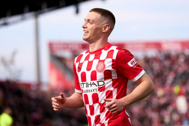 Здесь его время заканчивается. Звезда сборной Украины близок к АПЛ