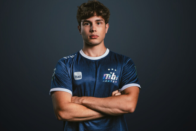 Fluxo усиливают состав. В команду присоединился игрок mlhzin