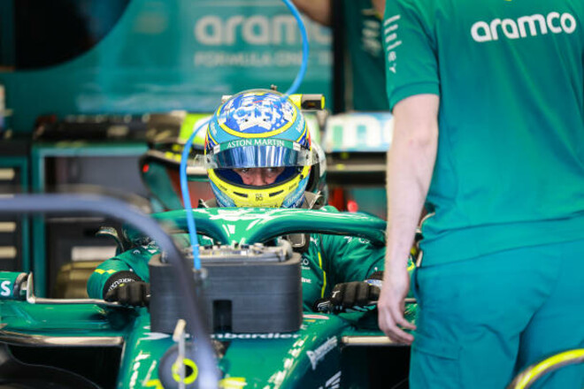 ФОТО. Рекордсмен Формулы-1. Фернандо Алонсо дебютировал 24 года назад