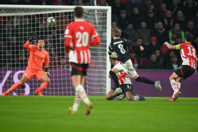 ВИДЕО Фаны уходят. Арсенал куражится: Эдегор оформил дубль, сделав счет 6:1