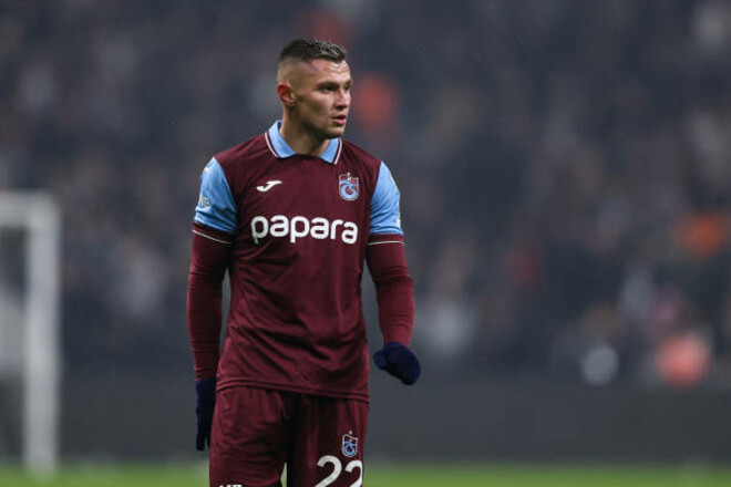 Вингер сборной Украины восстановился после травмы и вернулся к тренировкам