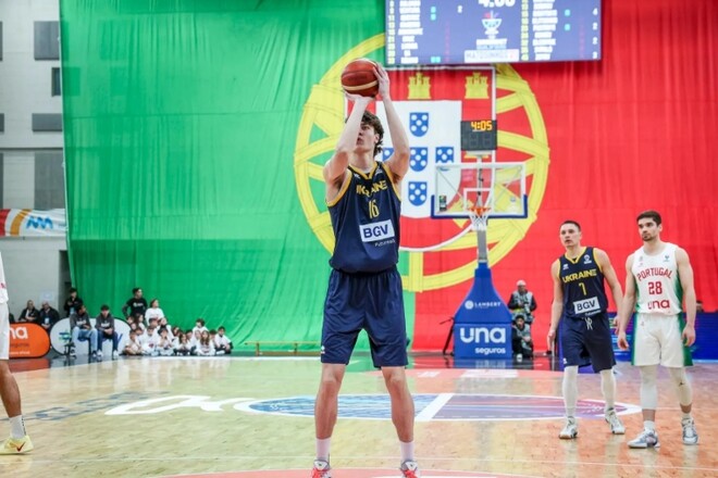 Максим КЛИЧКО: «Попал в сборную не из-за фамилии. Отец следит за игрой»