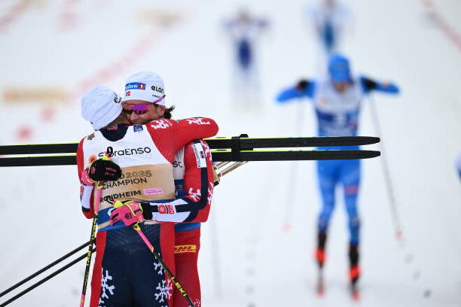 ЧМ по лыжным гонкам. Клэбо снова на коне. Норвегия выиграла спринт
