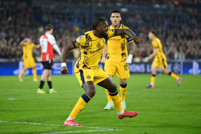 ВИДЕО. Прервал голевую засуху. Тюрам открыл счет в матче с Фейеноордом