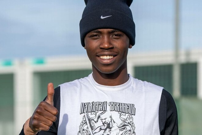 Макуана подписал контракт с ЛНЗ на правах аренды до конца 2025 года