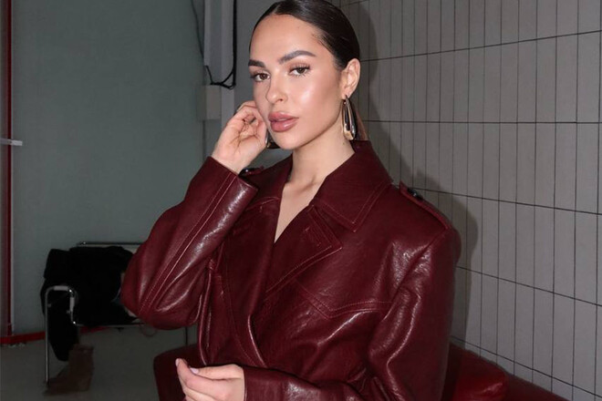 ФОТО. Дочка легенди київського Динамо запалила в сексі-образі. Топ