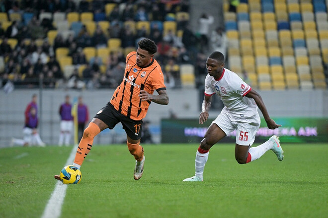 Підсумки єврокубків, осічка від Шахтаря, відрив Динамо, трансфер Лучкевича