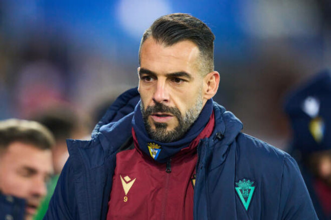 Побеждал на Евро-2012 в Киеве. Экс-форвард сборной Испании завершил карьеру