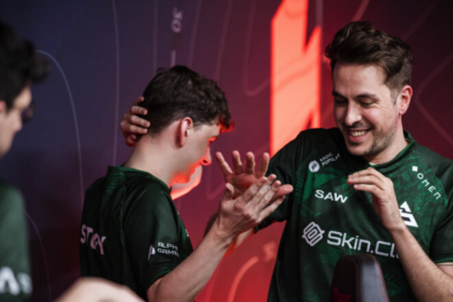 NAVI - SAW. ESL Pro League. Групповой этап. Смотреть онлайн. LIVE