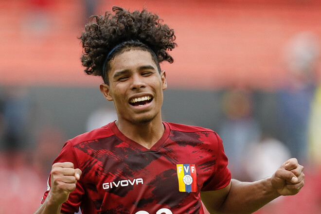 Кривбас веде переговори щодо трансферу ще одного венесуельця