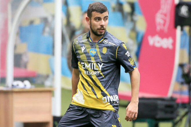 Півзахисник Руху: «Мені залишалося влучити в пусті ворота»