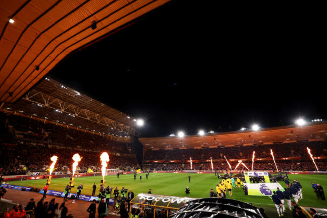 Миколенко с первых минут вышел на матч Вулверхэмптон – Эвертон