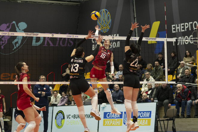 Повтор кубкового фіналу? Результат перших півфіналів жіночої Суперліги