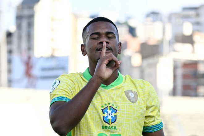 Бразилец присоединился к Шахтеру во Львове. Ожидается подписание контракта